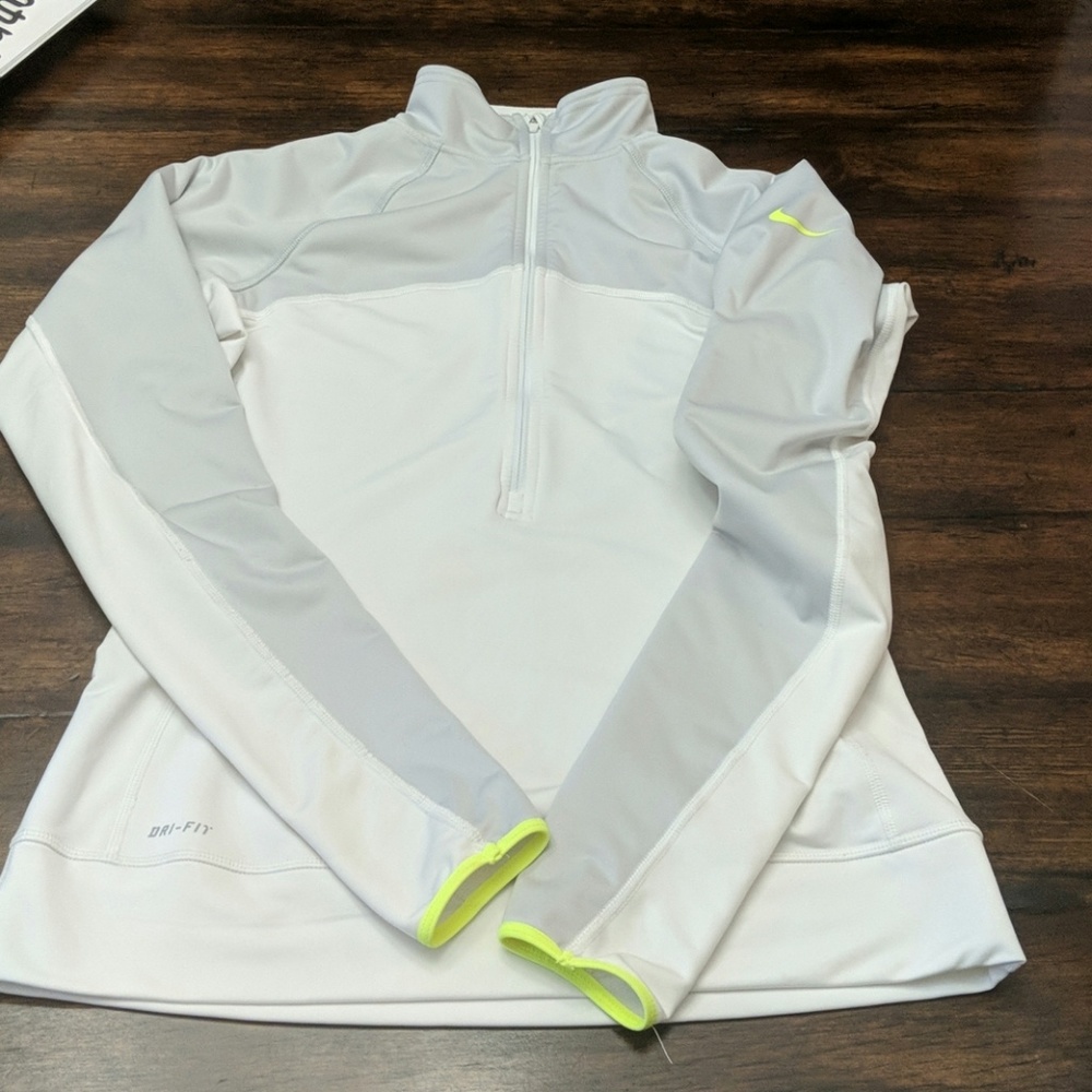 Nike 3/4 zip top